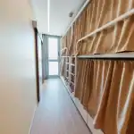 quadruple-room-curtains