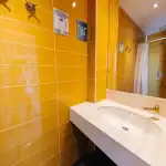 quadruple-room-sink
