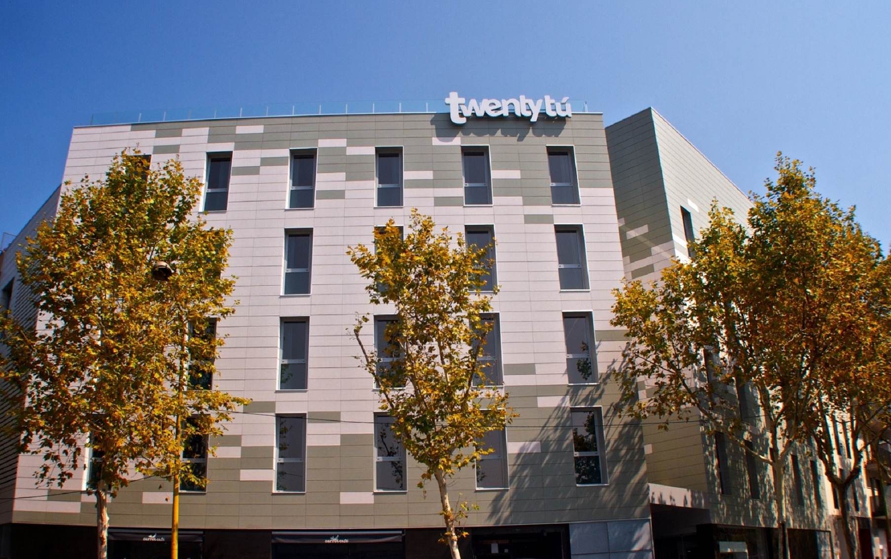 Diferencia entre un hotel y un hostel | TwentyTú Hi-Tech Hostel Barcelona